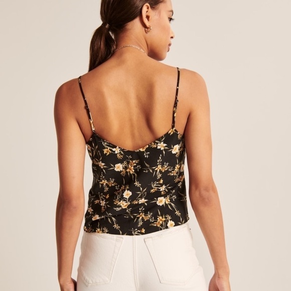 ABERCROMBIE & FITCH 90’s Voopneck Cami - Picture 3 of 6